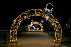 Световая арка Ёлочная игрушка (ажурная) Световая арка Ёлочная игрушка (ажурная)