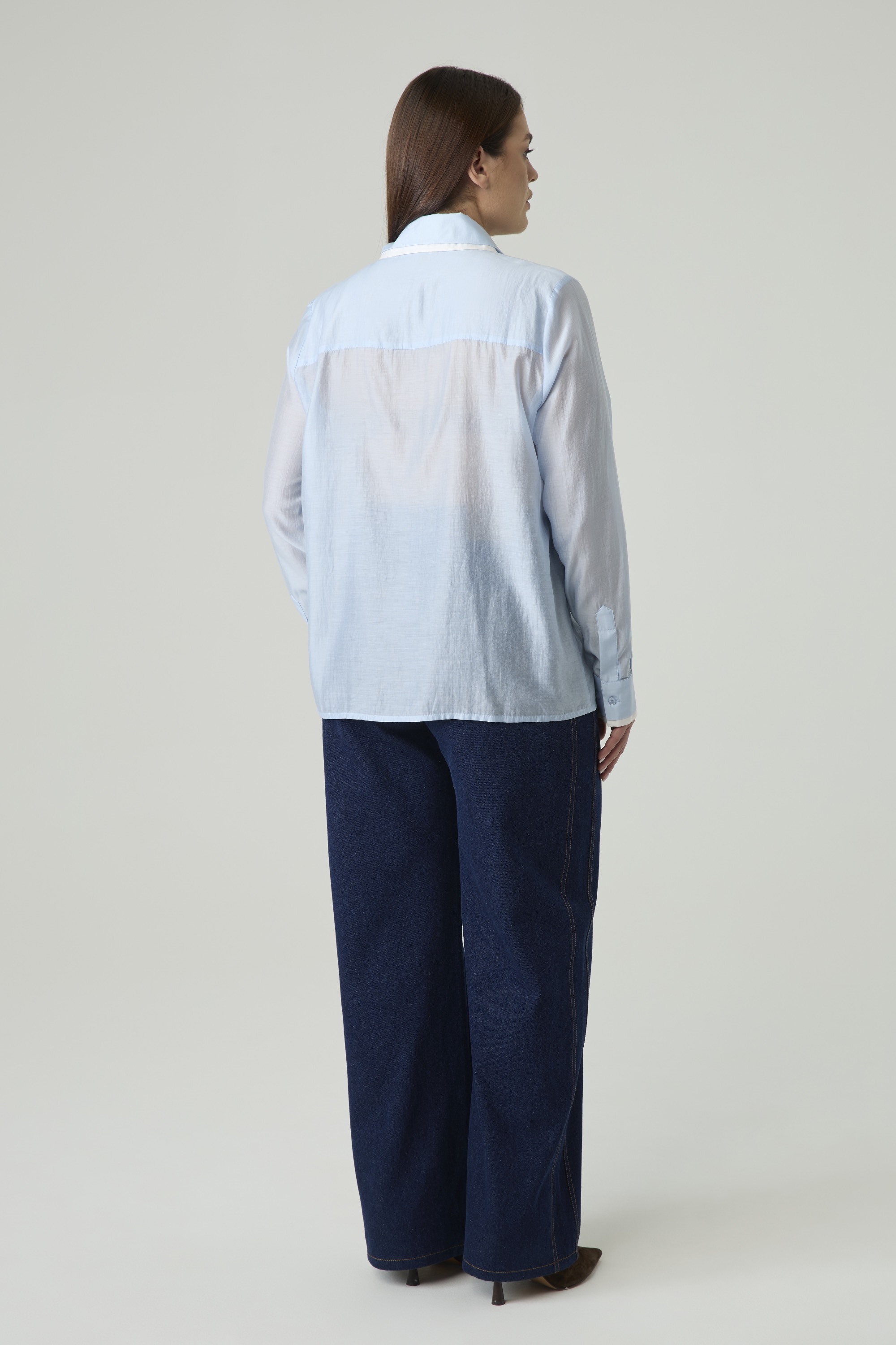 Блузка из тенселя с двойными деталями, голубой