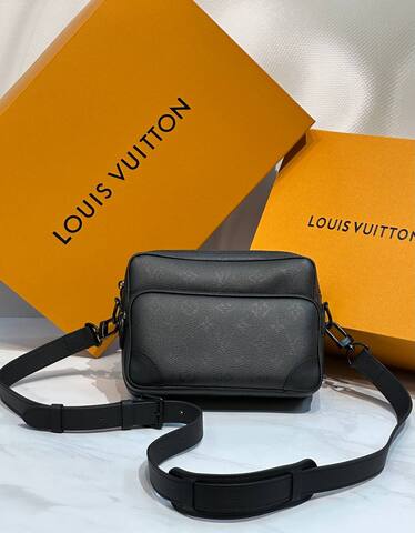 Сумка Louis Vuitton Nil Messenger