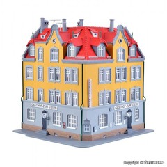 УГЛОВОЙ ДОМ С ОСВЕЩЕНИЕМ