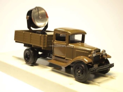 GAZ-AA Spotlight LOMO-AVM 1:43