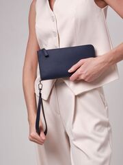 Клатч кожаный темно-фиолетовый