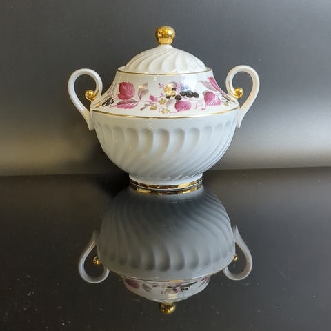 Сахарница ЛФЗ - Чёрная смородина - фарфор - СССР