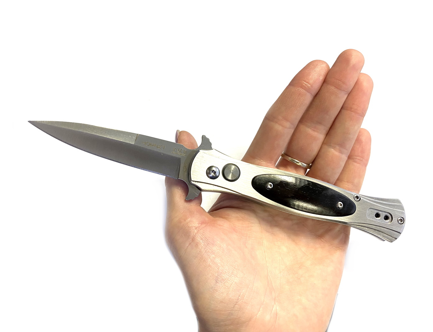Автоматический нож с выкидным лезвием HORNET, сталь AUS8, арт.K542 - купить