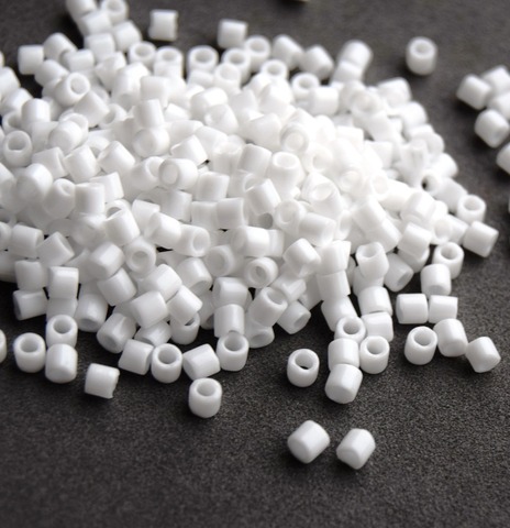 DBL-0200 Бисер цилиндрический Миюки делика 8/0 /Miyuki delica 8/0 Opaque Chalk White