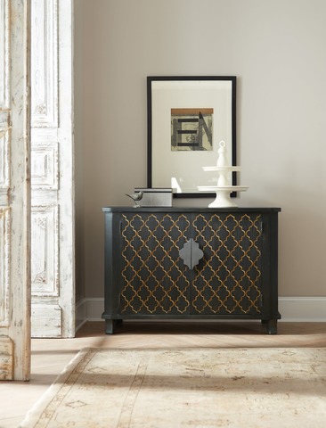 Hooker Furniture Living Room 46in Accent Chest