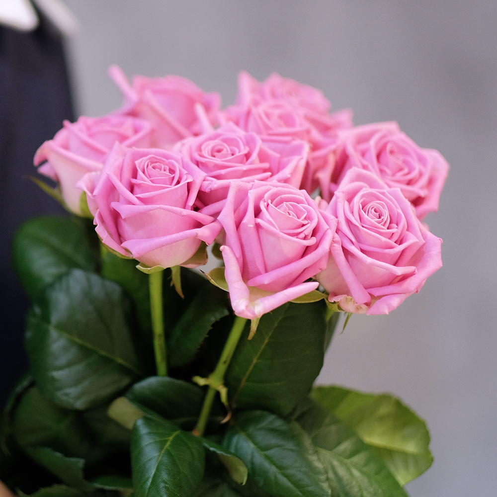 Послание из роз – возможность сблизиться, отблагодарить, признаться в любви