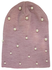 Розовая шапочка с жемчужными пуговками
