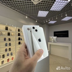 iPhone 13, 128 ГБ б/у