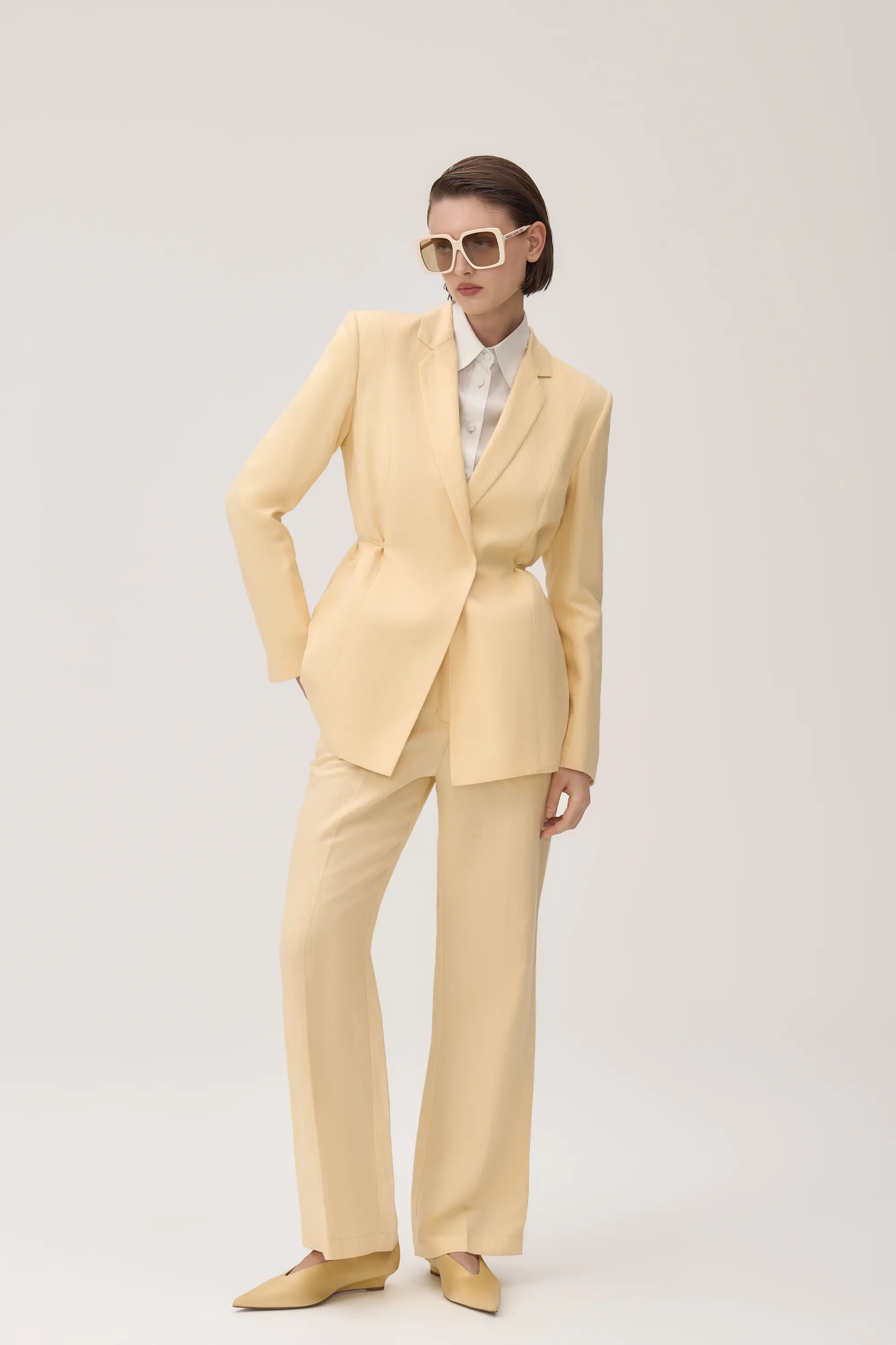 Льняные брюки прямого кроя