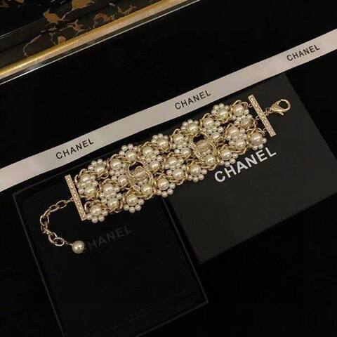Chanel Браслет широкий с жемчугом