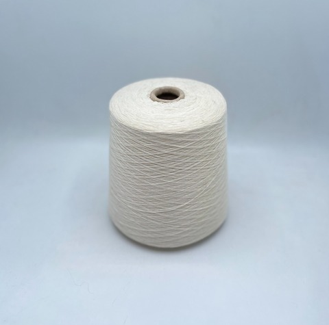 Бобинная пряжа (пр.Италия), 1500м/100гр, 100% шерсть, цвет -Молочный арт.31158