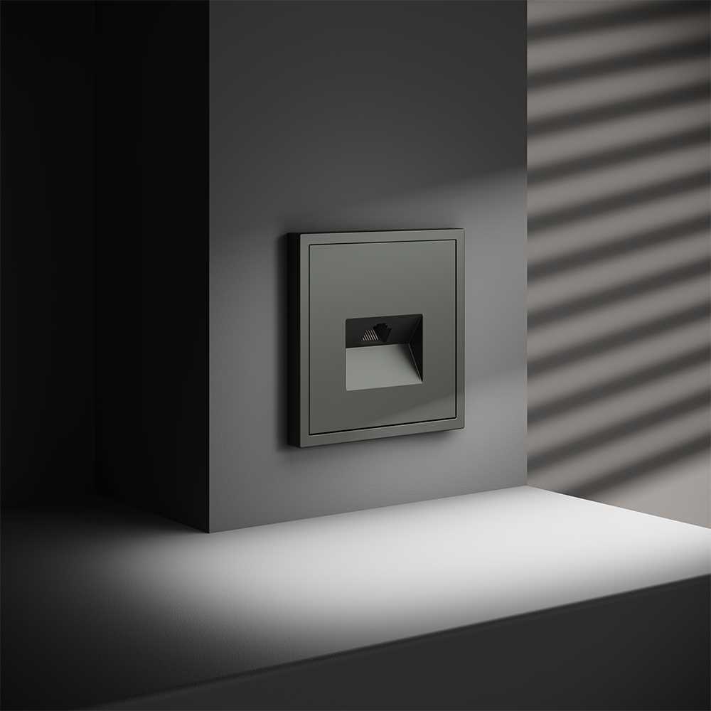 Розетка компьютерная встраиваемая Voltum S70 RJ45 кат.6, (титан) VLS060106