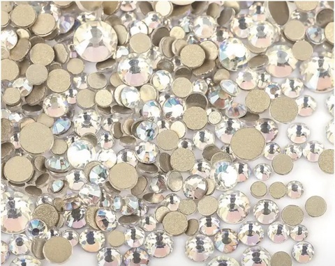 Стеклянные стразы  (размер микс) 1140шт, цвет хамелеон бело-голубые