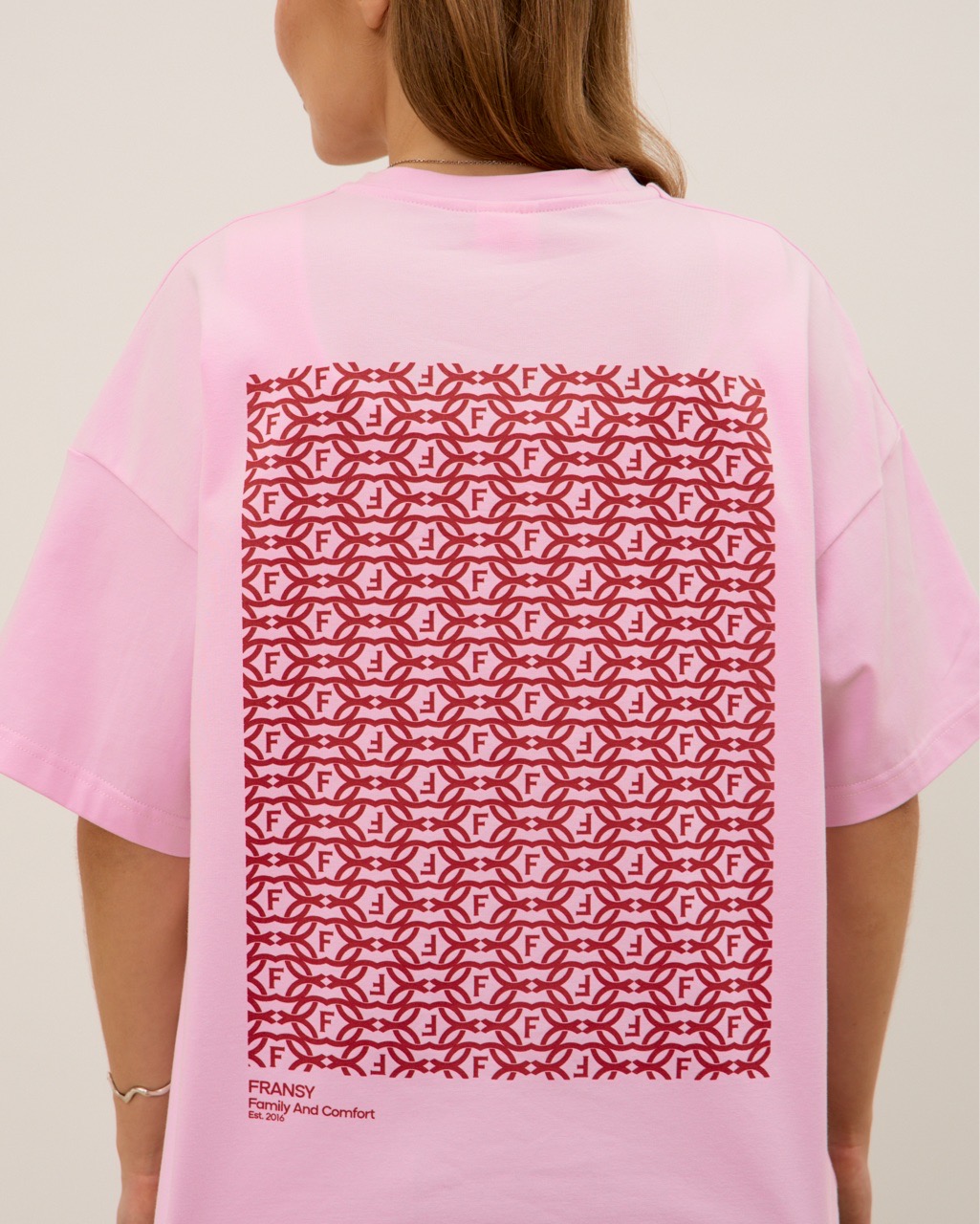 Футболка 03, с узором, розовая