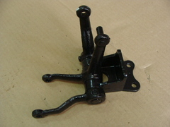 Кронштейн пром.рычагов КПП УАЗ 452 в сборе