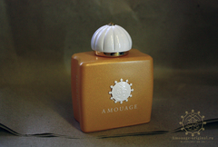 Amouage Beach Hut woman