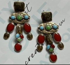 Серьги длинные с подвесками с цветными камнями в винтажном стиле