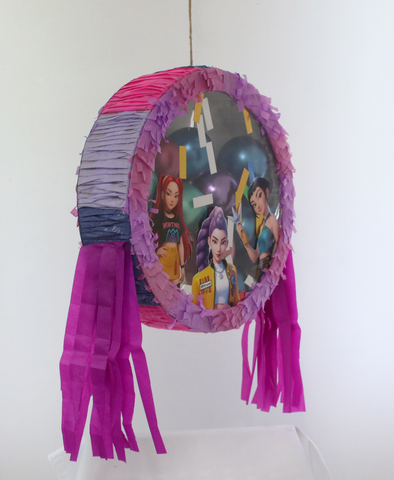 Пиньято-Кристолино на тему Кейпоп-охотницы на демонов