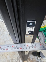 Входная металлическая дверь с зеркалом RеX (РЕКС) 25 Черный кварц + Рыжий дуб / Зеркало в рамке СБ-17 Лиственница бежевая