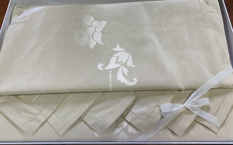 Скатерть 170х270 и 12 салфеток Gamba 9812 Ecru светло-бежевая