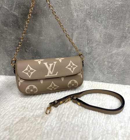 Кошелек женский Louis Vuitton Ivy на цепочке бежевый