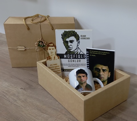 Mikayıl Müşfiq bookbox