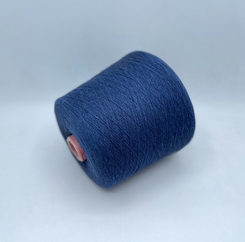 New Mill (пр.Италия),art- Velox 1450м/100гр,40% меринос, 10% кашемир, 25% вискоза, 25% полиамид. Цвет- Синий меланж(826), арт.31160