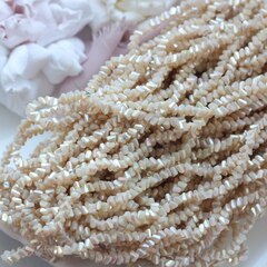 Хрусталь (стекло) граненный, кремовый 4*3 мм, 1 нить, С062