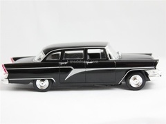 GAZ-13 Chaika black 1:43 DeAgostini Auto Legends USSR #13