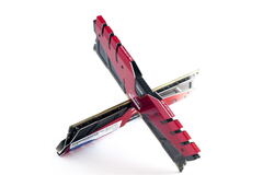 ОЗУ TeamGroup Team Group T-Force ROG 16Gb (8x2)/3000MHz, CL16, 1.35V, TDRRD416G3000HC16CDC01