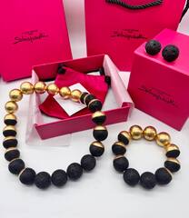 Колье объемное из бусин черных/матовое золото Schiaparelli