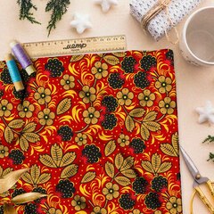 Ткань флис хохлома с цветами и ягодами на красном ковре
