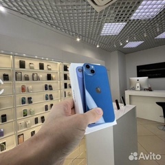 iPhone 13, 256 ГБ б/у