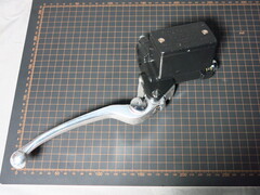 Тормозная машинка Suzuki AN 400 650 SKYWAVE gsf 1200  сузуки