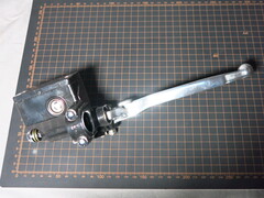 Тормозная машинка Suzuki AN 400 650 SKYWAVE gsf 1200  сузуки