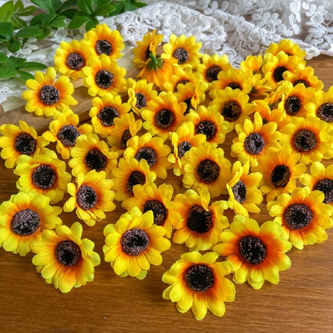 Подсолнухи МИНИ, искусственные ЖЕЛТЫЕ, диаметр 4 см, набор 48-50 штук.