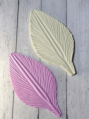 Молд пластиковый С-12 лепесток лилейный 18,5х9,5