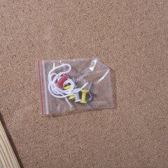 Доска пробковая для заметок Alingar, 600х900 мм, для дома и офиса, деревян. каркас, в комплекте крепления, кнопки гвоздики