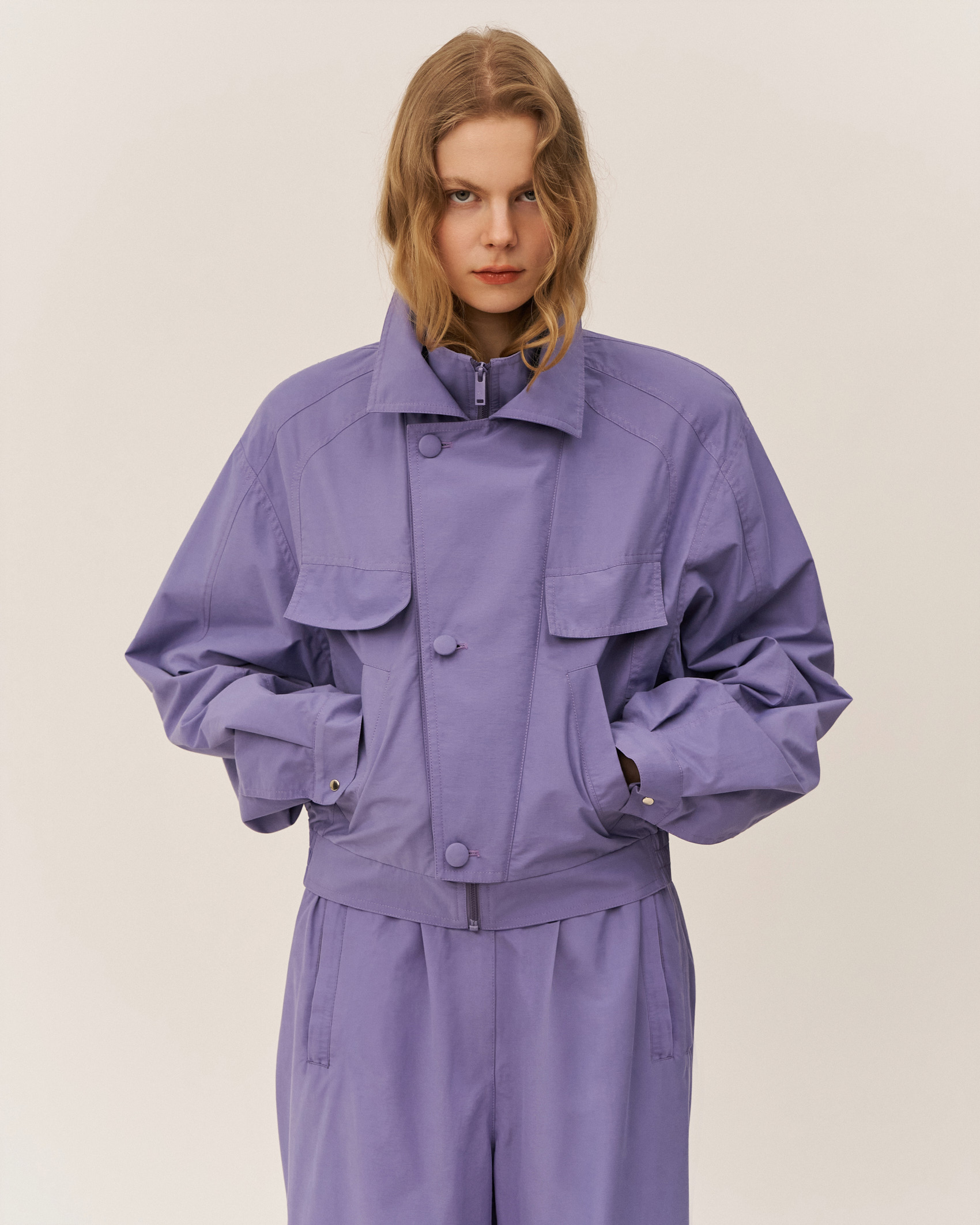 Объемные спортивные брюки