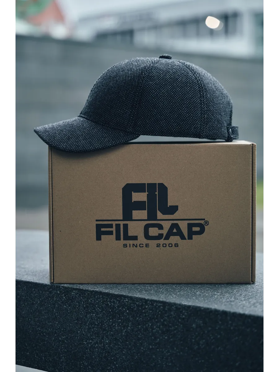 Кепка утепленная с ушками драповая