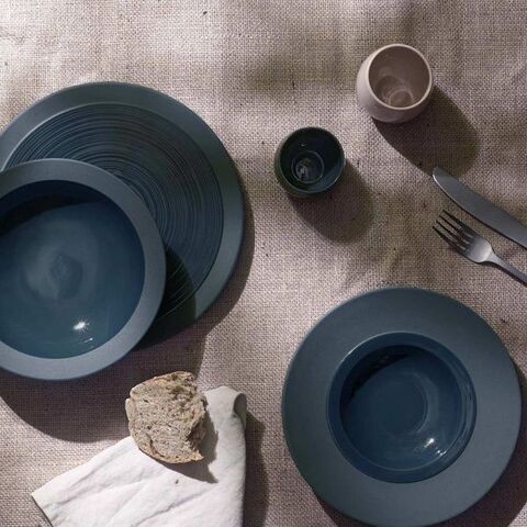 Тарелка пирожковая 14см темно-синяя Guy Degrenne Bahia Blue Stone