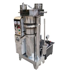 Akita jp AKJP 900 hydraulic industrial oil press for cold pressing olives into oil