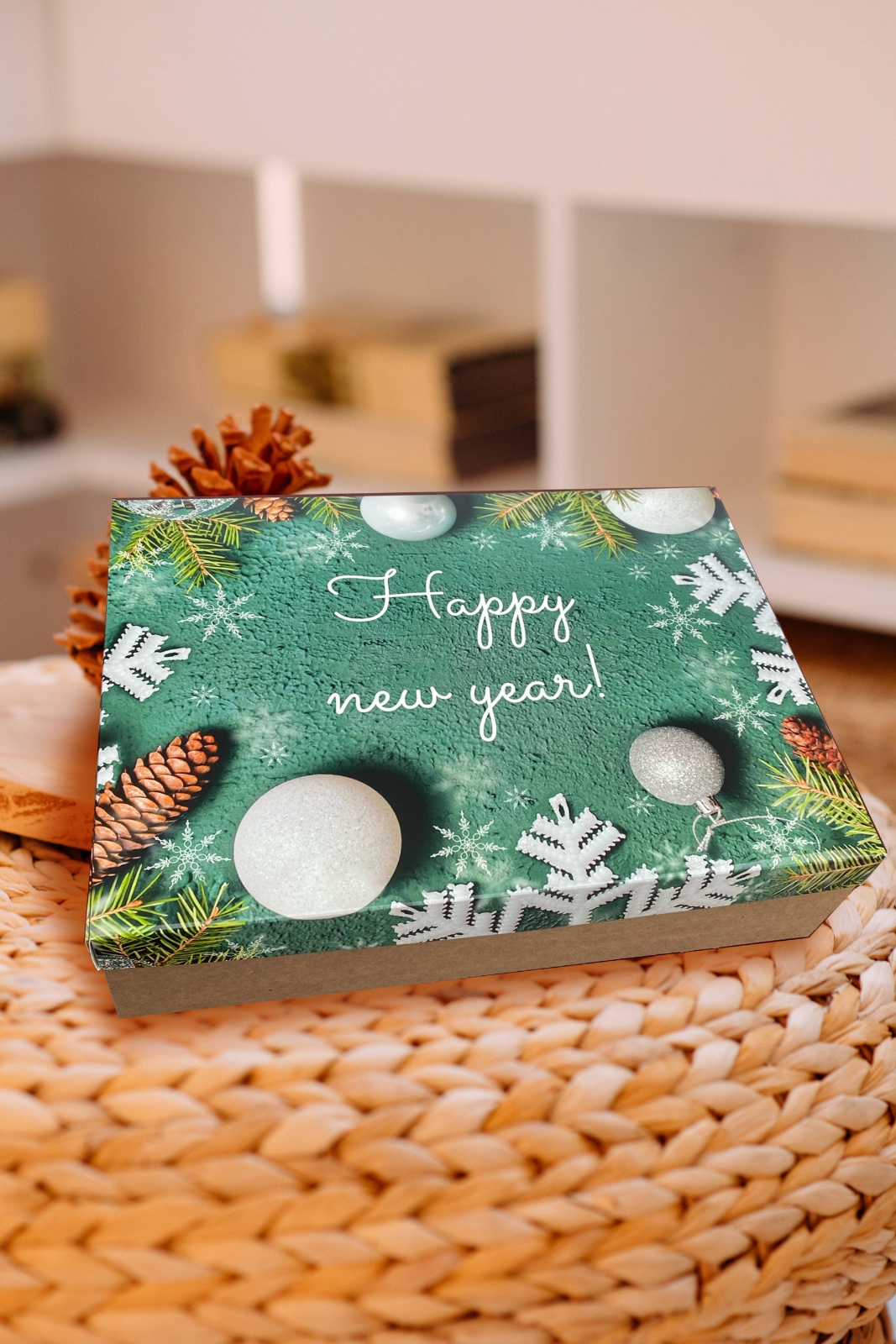 Коробка 350*250*90 