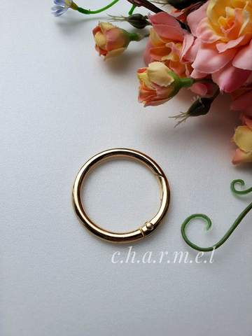 Carabiner ring gold, D 38 mm