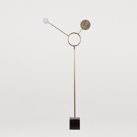 МЕТАЛЛИЧЕСКАЯ ФИГУРА DOS PLANETAS