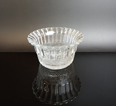 Конфетница, сахарница, стекло, узоры, винтаж времён СССР 1960-1990 гг