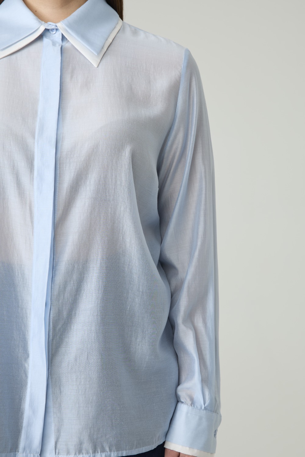 Блузка из тенселя с двойными деталями, голубой