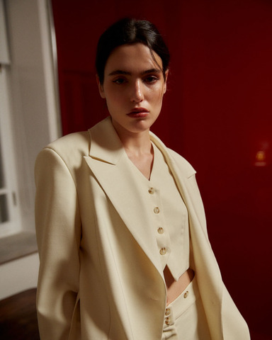 Жилет из шерсти белый шоколад