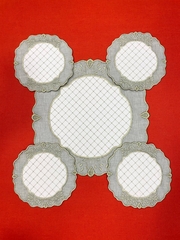 Столовый набор с вышивкой